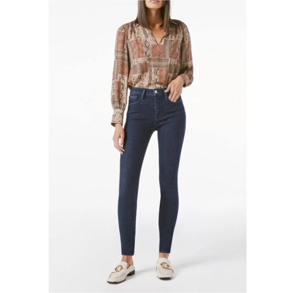 26 Frame Denim Le Skinny de Jeanne Dark Wash Jeans